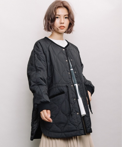 refinedworks(リファインドワークス)の「エルボーパッチキルティングミドルコート(その他アウター・レディース・チャコールグレー/ベージュ/カーキ・FREE)」の8枚目の写真