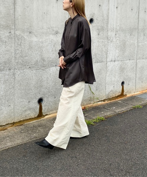 y/m by RIKA(イムバイリカ)の「サテンバックタックチュニックシャツ(シャツ/ブラウス・レディース・ライトブラウン/ブラック・FREE)」の20枚目の写真