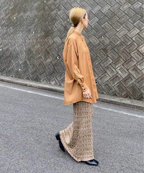 y/m by RIKA(イムバイリカ)の「サテンバックタックチュニックシャツ(シャツ/ブラウス・レディース・ライトブラウン/ブラック・FREE)」の8枚目の写真