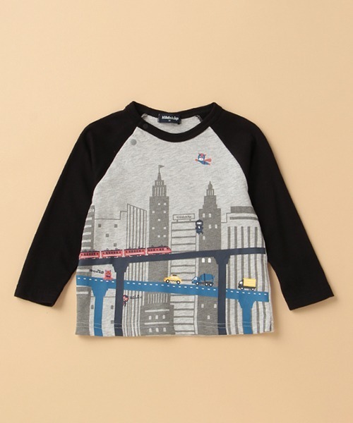 kladskap（クレードスコープ）の「ヒーローと街並み長袖Tシャツ（Tシャツ/カットソー・キッズ・トップグレー/オフホワイト・110cm/80ｃｍ/130cm/100cm/90cm/120cm）」の2枚目の写真