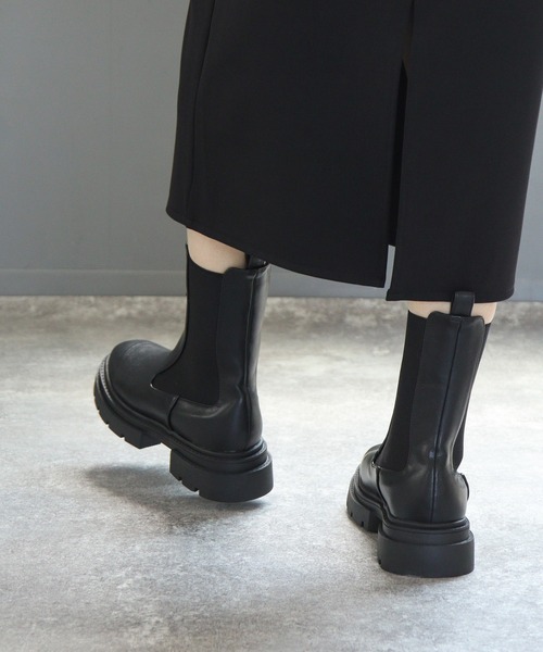 grandfleur（グランドフルール）の「厚底トラックソールサイドゴアブーツ/ミドルブーツ（ブーツ・レディース・ブラック・LL/3L/S/M/L）」の16枚目の写真