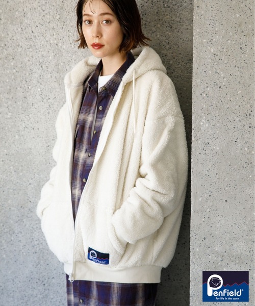 koe（コエ）の「Penfieldシャギーボアジップパーカー*（ブルゾン・レディース・ブラック/オフホワイト/A・L/M）」の2枚目の写真