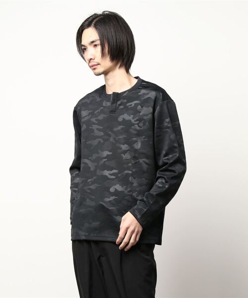 HIDEAWAYS NICOLE(ハイダウェイニコル)の「ダンボール迷彩エンボスプルオーバー(Tシャツ/カットソー・メンズ・ブラック/オフホワイト/ネイビー・MEDIUM/LARGE/X-LARGE)」の13枚目の写真