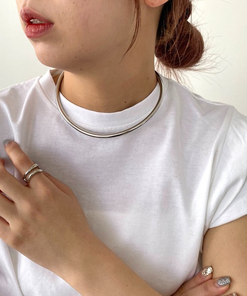 GOLDY(ゴールディ)の「〈GOLDY/ゴールディ〉カービーネックカフ(ネックレス・レディース・シルバー/ゴールド・FREE)」の4枚目の写真