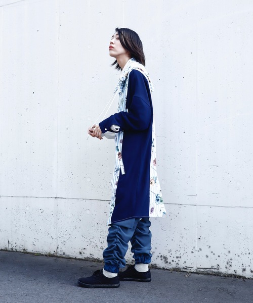 rovtski（ロフトスキー）の「SHARE ROOMSLONG HOOD SHIRT/シェアルームス オーバーサイズ ロングフードシャツ（シャツ/ブラウス・メンズ・ブルー系その他/ブルー系その他2・FREE）」の5枚目の写真