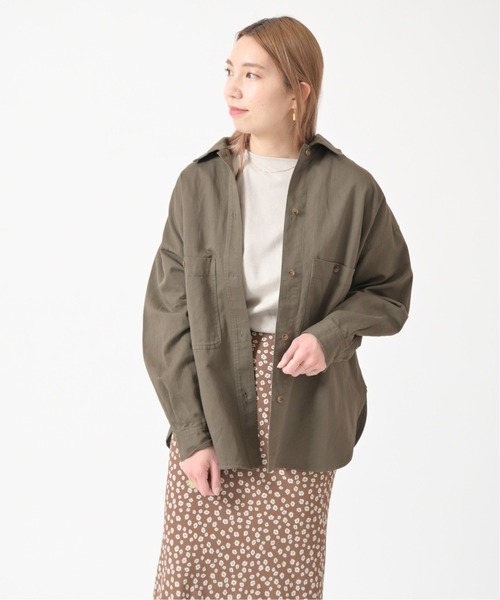 U by SPICK&SPAN(ユーバイスピックアンドスパン)の「綿麻スラブオーバーシャツ◆(シャツ/ブラウス・レディース・カーキ/アイボリー・FREE)」の2枚目の写真