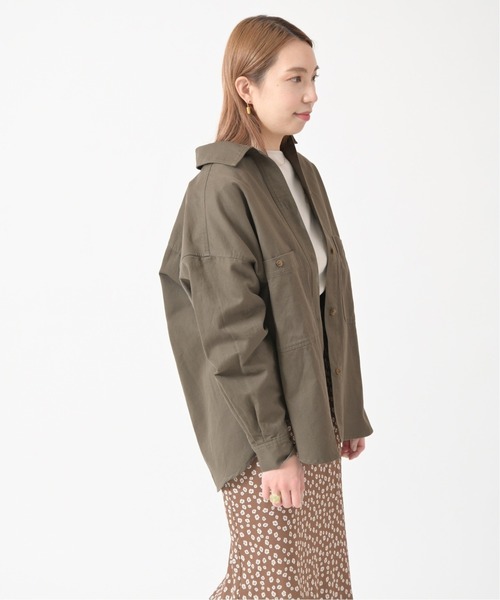 U by SPICK&SPAN(ユーバイスピックアンドスパン)の「綿麻スラブオーバーシャツ◆(シャツ/ブラウス・レディース・カーキ/アイボリー・FREE)」の21枚目の写真