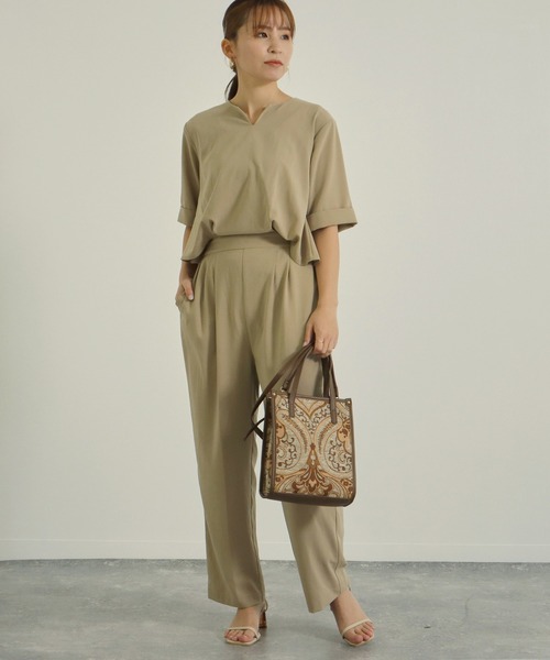 AULI（アウリィ）の「【低身長向けサイズ】バックスリットオールインワン（サロペット/オーバーオール・レディース・ブラック/カーキ/ライトベージュ・S/XS/XXS）」の14枚目の写真