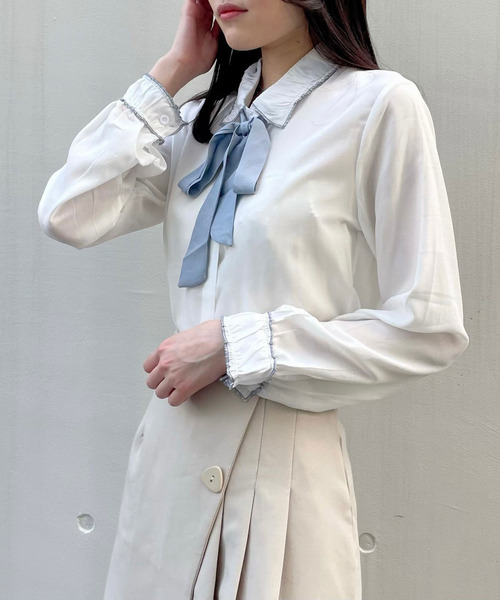 titty＆Co. PETIT（ティティアンドコープティ）の「【titty&Co.PETIT】配色リボンブラウス（シャツ/ブラウス・レディース・ホワイト/ブルー・FREE）」の4枚目の写真