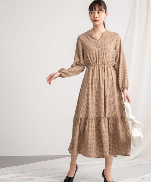fifth（フィフス）の「ランダムドットティアードワンピース