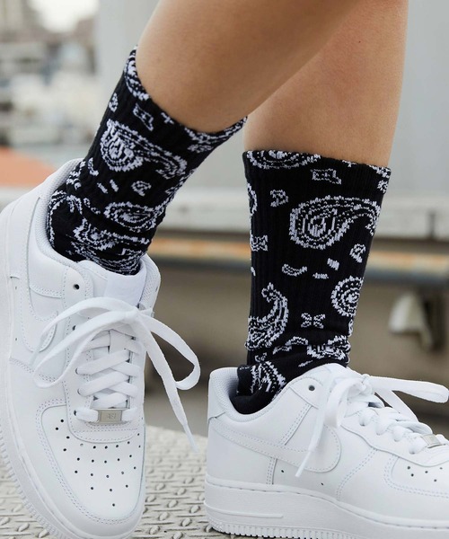 atmos pink（アトモスピンク）の「atmos PAISLEY SOCKS / アトモス ペイズリー ソックス（ソックス/靴下・メンズ・ホワイト/ブラック/ネイビー/グレー/ベージュ/ブルー・26-28cm）」の14枚目の写真