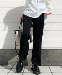 Q | カラーフレアパンツ(スラックス)