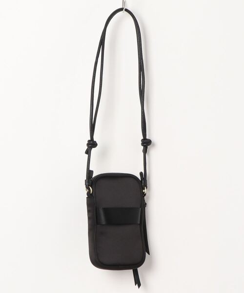 SEE BY CHLOE（シーバイクロエ）の「SBC ESSENTIAL / フォンホルダーPHONE HOLDER WITH STRAP（ショルダーバッグ・レディース・ブラック・FREE）」の2枚目の写真