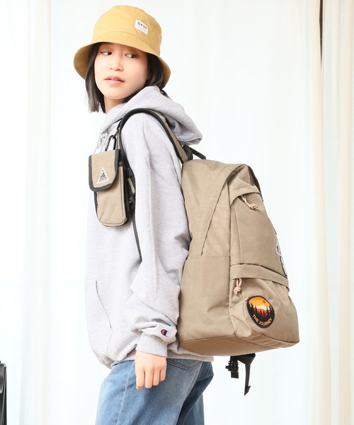 KRIFF MAYER（クリフメイヤー）の「【KRIFF MAYER/クリフメイヤー】ワッペンロゴ バックパック(ミニポーチ付き)（バックパック/リュック・メンズ・ブラック/ベージュ/グレー・FREE）」の21枚目の写真