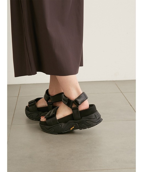 emmi(エミ)の「【emmi original】Vibramソールサンダル(サンダル・レディース・ブラック・23cm/24cm/25cm)」の10枚目の写真