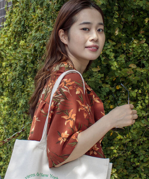 GLOSTER（グロスター）の「【圧巻の9柄展開のイチオシ半袖シャツが登場！】ジオメトリック/アート/フラワープリント アロハシャツ（シャツ/ブラウス・メンズ・ネイビー/グリーン系その他2/ブラック系その他4/ブラウン系その他3/ブラウン系その他4/ブラック系その他2/ブラック系その他3/ホワイト系その他/ブラック系その他・MEDIUM/LARGE）」の22枚目の写真