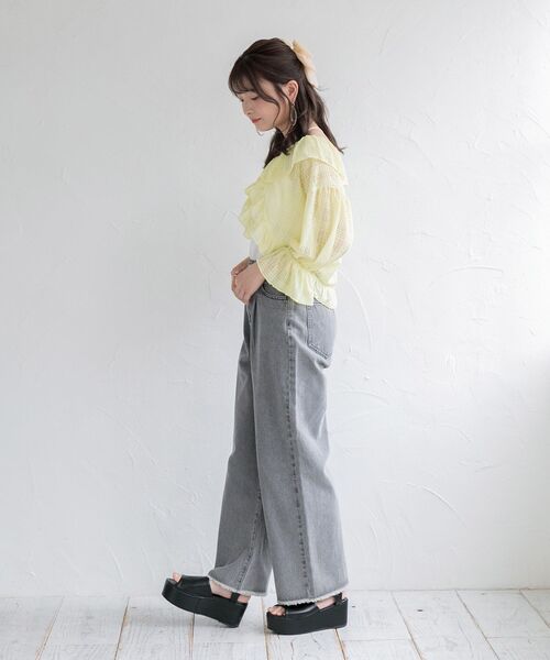 ems excite（エムズエキサイト）の「シアーチェックフリルカーデ（カーディガン/ボレロ・レディース・オフホワイト/イエロー/ブルー・FREE）」の12枚目の写真