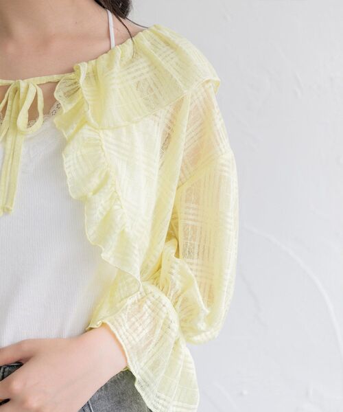 ems excite（エムズエキサイト）の「シアーチェックフリルカーデ（カーディガン/ボレロ・レディース・オフホワイト/イエロー/ブルー・FREE）」の20枚目の写真