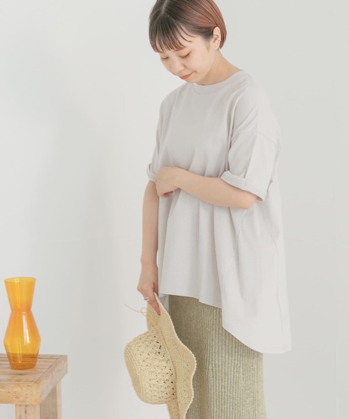 ITEMS URBANRESEARCH（アイテムズ アーバンリサーチ）の「オーガニックコットンフレアTシャツ（Tシャツ/カットソー・レディース・ブラック/グリーン/グレー系その他・FREE）」の4枚目の写真