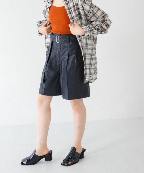 KBF(ケイビーエフ)の「ベルテッドコーティングハーフパンツ(その他パンツ・レディース・ピンク/ネイビー/ベージュ・ONE)」の11枚目の写真