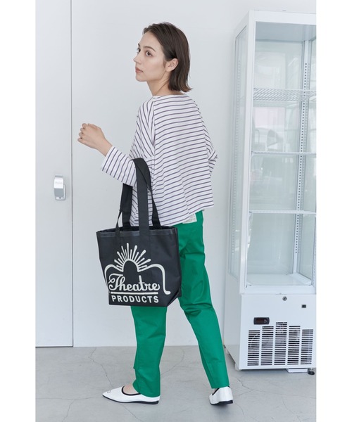 THEATRE PRODUCTS(シアタープロダクツ)の「ナイロンロゴトート(トートバッグ・レディース・ブラック/ベージュ・FREE)」の4枚目の写真