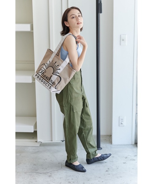 THEATRE PRODUCTS(シアタープロダクツ)の「ナイロンロゴトート(トートバッグ・レディース・ブラック/ベージュ・FREE)」の8枚目の写真