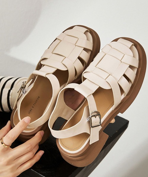 Doula Doula（ドゥーラドゥーラ）の「フラットグルカサンダル（サンダル・レディース・ブラック/ベージュ・S/M/L）」の2枚目の写真