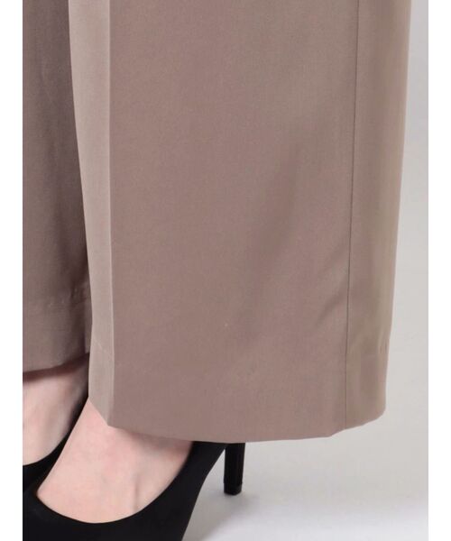 LAGUNAMOON(ラグナムーン)の「LADYショルダーラッフルコンビネゾン(パンツドレス・レディース・ブラック/カーキ・SMALL/MEDIUM)」の19枚目の写真