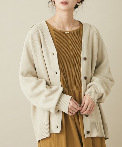CRAFT STANDARD BOUTIQUE(クラフトスタンダードブティック)の「Vネックアウトリンキングカーディガン *◆(カーディガン/ボレロ・レディース・ブラック/ネイビー/レッド/グリーン/ライトベージュ・M/L)」の3枚目の写真