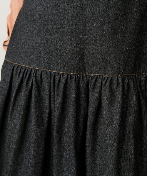 Bab（バブ）の「デニムティアードボリュームスカート（デニムスカート・レディース・ブラック/ブルー・M）」の13枚目の写真