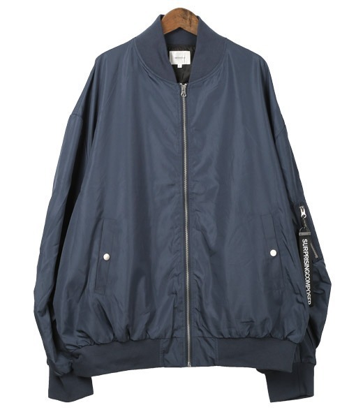 LUXSTYLE(ラグスタイル)の「撥水ドロップショルダーMA-1ジャケット(MA-1・メンズ・ブラック/カーキ/ネイビー・L/XL/M)」の6枚目の写真