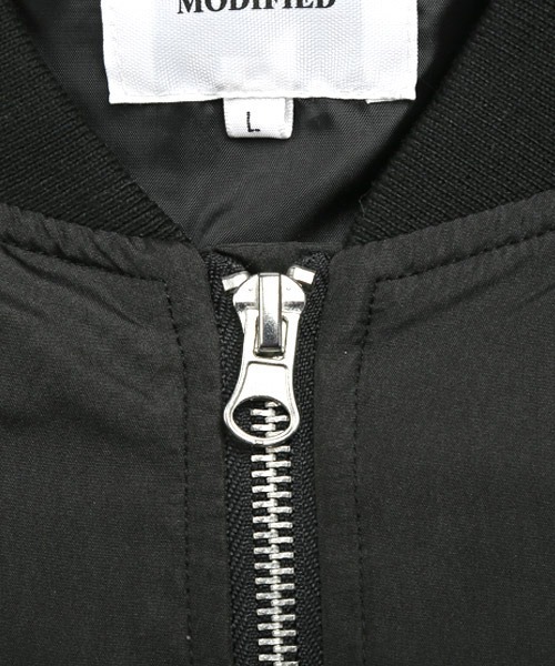 LUXSTYLE(ラグスタイル)の「撥水ドロップショルダーMA-1ジャケット(MA-1・メンズ・ブラック/カーキ/ネイビー・L/XL/M)」の8枚目の写真