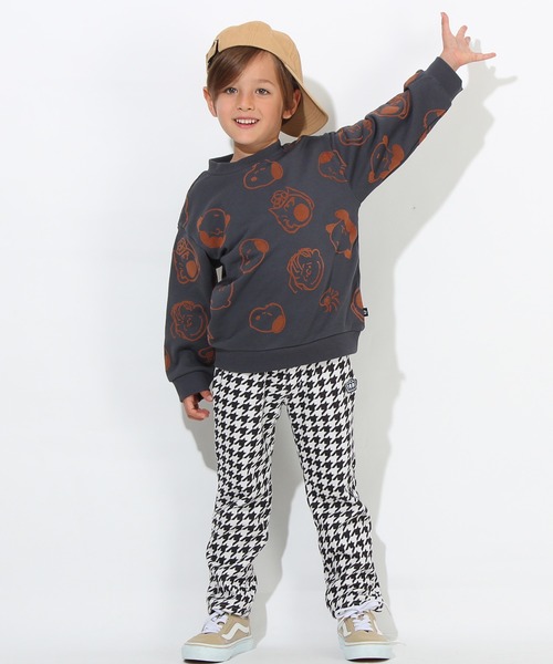 BABYDOLL(ベビードール)の「通販限定 スヌーピートレーナー フロッキー総柄 7190K(スウェット・キッズ・チャコールグレー/ストーン/パープル/ベージュ/ブラック系1/グリーン・90cm/100cm/110cm/120cm/130cm/140cm)」の22枚目の写真