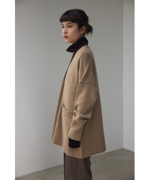 BLACK BY MOUSSY(ブラックバイマウジー)の「loose outlinking cardigan(ルーズアウトリンキングカーディガン)(カーディガン/ボレロ・レディース・ベージュ/イエロー/杢グレー・FREE)」の9枚目の写真