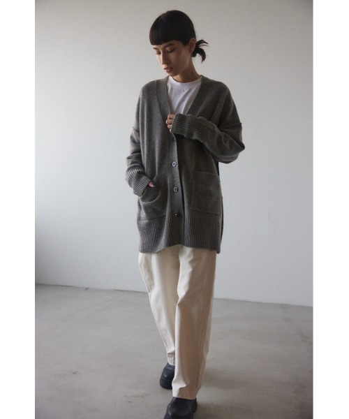 BLACK BY MOUSSY(ブラックバイマウジー)の「loose outlinking cardigan(ルーズアウトリンキングカーディガン)(カーディガン/ボレロ・レディース・ベージュ/イエロー/杢グレー・FREE)」の20枚目の写真