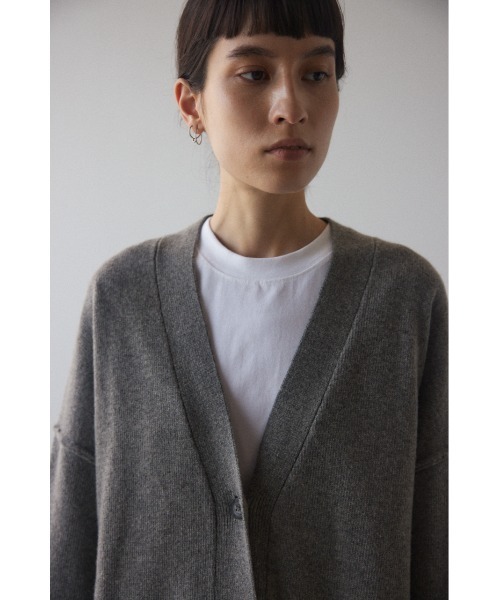 BLACK BY MOUSSY(ブラックバイマウジー)の「loose outlinking cardigan(ルーズアウトリンキングカーディガン)(カーディガン/ボレロ・レディース・ベージュ/イエロー/杢グレー・FREE)」の13枚目の写真