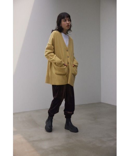 BLACK BY MOUSSY(ブラックバイマウジー)の「loose outlinking cardigan(ルーズアウトリンキングカーディガン)(カーディガン/ボレロ・レディース・ベージュ/イエロー/杢グレー・FREE)」の10枚目の写真