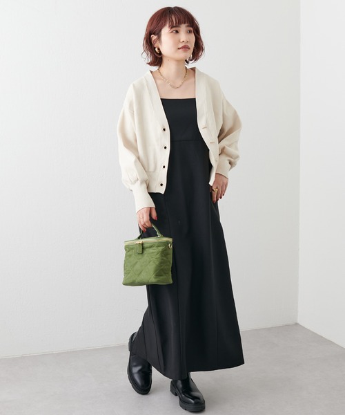 natural couture(ナチュラルクチュール)の「WEB限定カラーあり/プチプラハトメバー釦おしゃれカーディガン(カーディガン/ボレロ・レディース・ブラック/グレイッシュベージュ/ブラウン/ピンク/グリーン/アイボリー/ネイビー・FREE)」の9枚目の写真