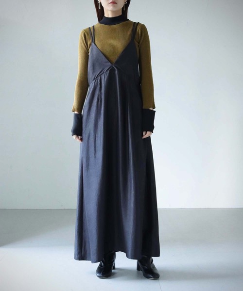 cheriella（シェリエラ）の「【cheriella】WEB限定マルチWAYダブルストラップシワサテンキャミワンピース（ワンピース・レディース・ブラウン/スモークピンク/ブラック・M）」の22枚目の写真
