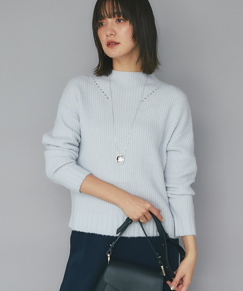 RIVE DROITE（リヴドロワ）の「ヤク混シリーズのハイネック版/YAK5%バックシームハイネックニット（ニット/セーター・レディース・サックスブルー/オフホワイト/ベージュ・FREE）」の3枚目の写真