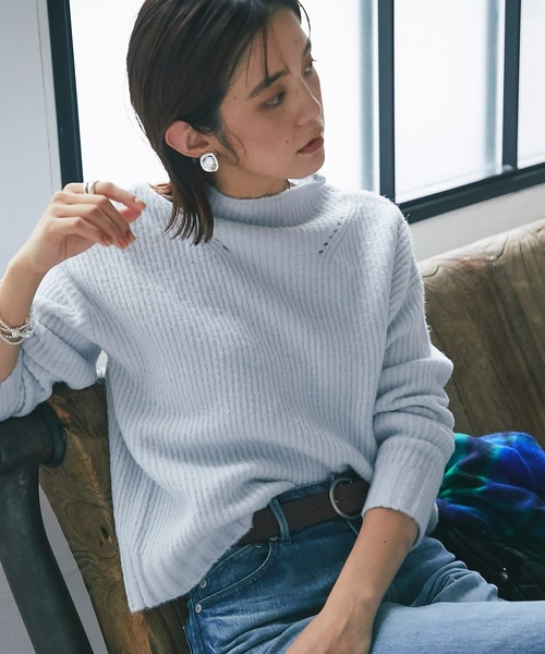 RIVE DROITE（リヴドロワ）の「ヤク混シリーズのハイネック版/YAK5%バックシームハイネックニット（ニット/セーター・レディース・サックスブルー/オフホワイト/ベージュ・FREE）」の9枚目の写真