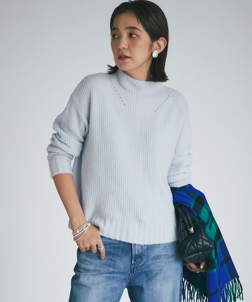 RIVE DROITE（リヴドロワ）の「ヤク混シリーズのハイネック版/YAK5%バックシームハイネックニット（ニット/セーター・レディース・サックスブルー/オフホワイト/ベージュ・FREE）」の13枚目の写真