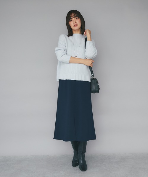 RIVE DROITE（リヴドロワ）の「ヤク混シリーズのハイネック版/YAK5%バックシームハイネックニット（ニット/セーター・レディース・サックスブルー/オフホワイト/ベージュ・FREE）」の5枚目の写真