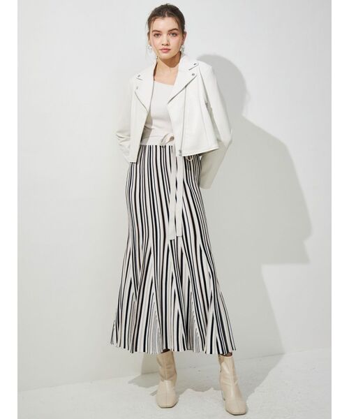 MERCURYDUO（マーキュリーデュオ）の「フェイクレザーコンパクトライダースジャケット（ライダースジャケット・レディース・ブラック/ベージュ/アイボリー・FREE）」の12枚目の写真