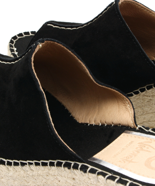 VIA BUS STOP(ヴィアバスストップ)の「VIDORETTA サンダル(サンダル・レディース・ブラック系・35/36/37/38)」の3枚目の写真