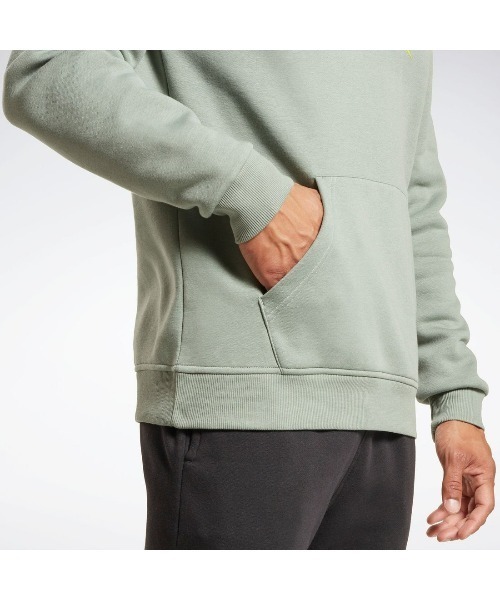 Reebok（リーボック）の「ビッグスタックトロゴフーディー / RI Big Stacked Logo Hood（パーカー・メンズ・グリーン/ブラック・LARGE/X-LARGE/XXX-LARGE/XX-LARGE/SMALL/MEDIUM/X-SMALL）」の5枚目の写真