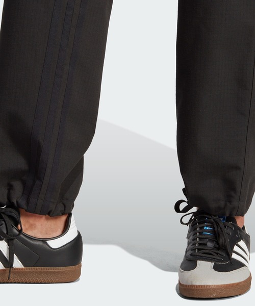 adidas（アディダス）の「BLUE VERSION カーゴパンツ / アディダス