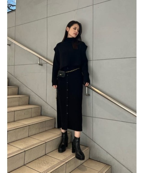 MOUSSY（マウジー）の「LAYERED CAPE KNIT ドレス（ワンピース・レディース・ライトカーキ/チャコールグレー/ブラウン/ブラック・1/2）」の10枚目の写真