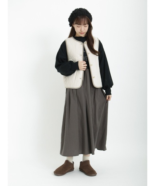 Samansa Mos2（サマンサ モスモス）の「キルトパイピングベスト（ベスト・レディース・ブラック/グリーン/キナリ/チャコール・ﾌﾘ-）」の9枚目の写真