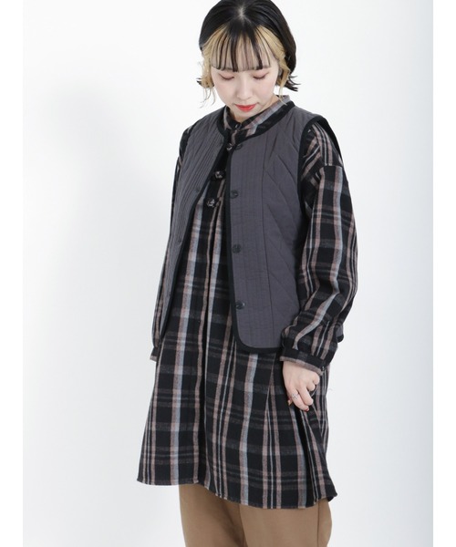 Samansa Mos2（サマンサ モスモス）の「キルトパイピングベスト（ベスト・レディース・ブラック/グリーン/キナリ/チャコール・ﾌﾘ-）」の19枚目の写真